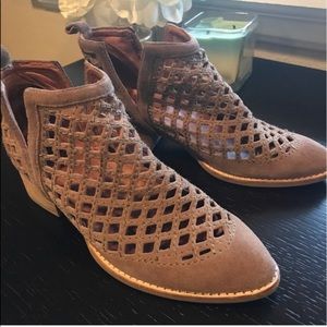 Jeffrey Campbell Taggart Bootie - Great Condition